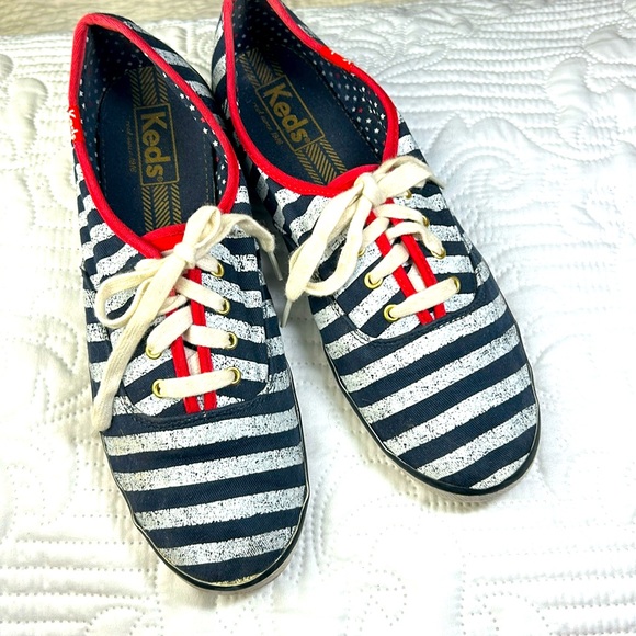 KEDS Champion Patriotic Stripe Tennis Shoes Women 8.5 Sneakers GUC Swifty style - Picture 1 of 14